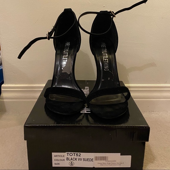 Pretty Little Thing - Black Heels - Picture 2 of 4